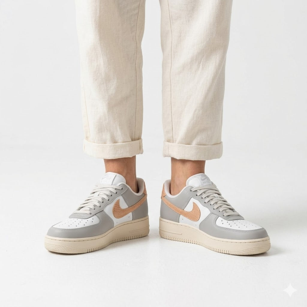 Zapatilla Nike Gris con Pipa Coral